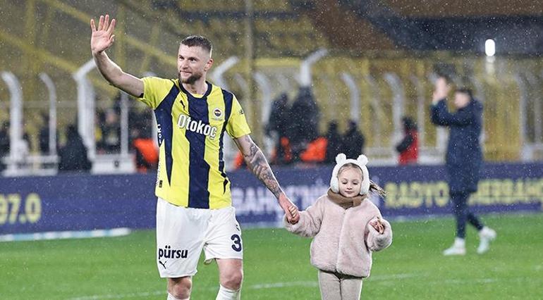 Fenerbahçe-Antalyaspor maçı sonrasına yıldız futbolcuya övgü İlk üçe yazarım