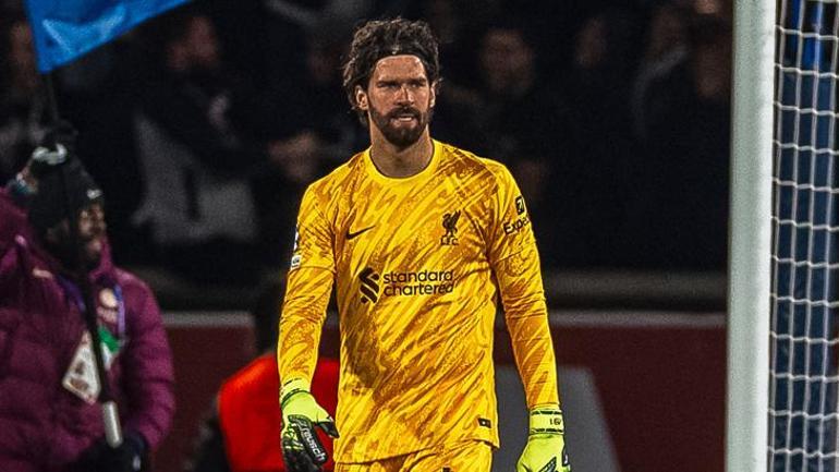 Futbolcular sustu, kaleciler konuştu Devler Liginde geceye Wojciech Szczesny ve Alisson Becker damgası