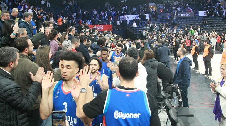 (ÖZET) Anadolu Efes - Virtus Bologna maç sonucu: 89-68 | İç sahada üst üste 4. galibiyet