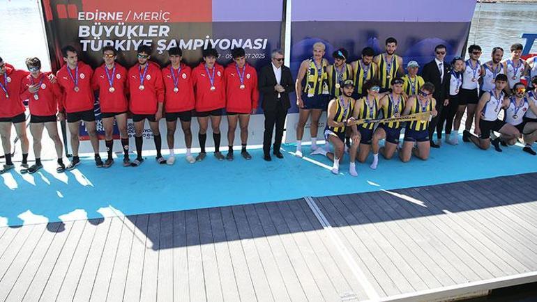 Kürekte şampiyon Fenerbahçe oldu