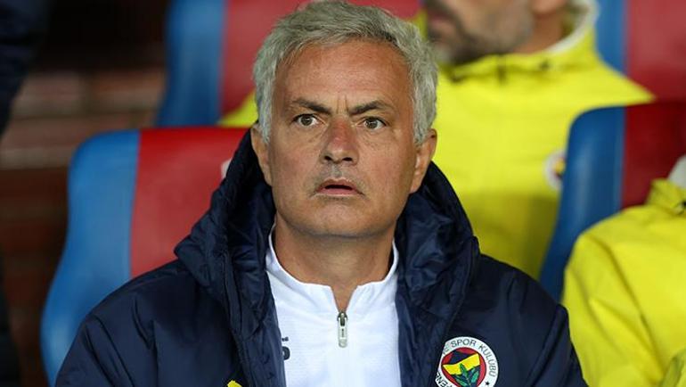 Fenerbahçe 68 milyon euro harcadı Jose Mourinho, İsmail Kartalı geçemedi