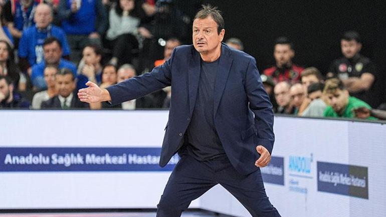 Anadolu Efesten flaş Ergin Ataman tezahüratı