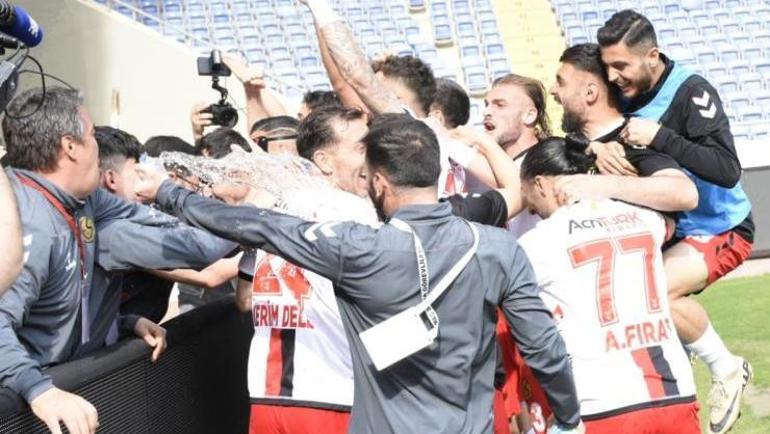 Eskişehirspor küllerinden doğuyor Amatörden profesyonel lige çıktı