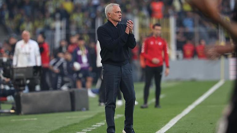 Fenerbahçede Mourinhodan ayrılık sorusuna şok yanıt Bunlar bizim iç meselemiz