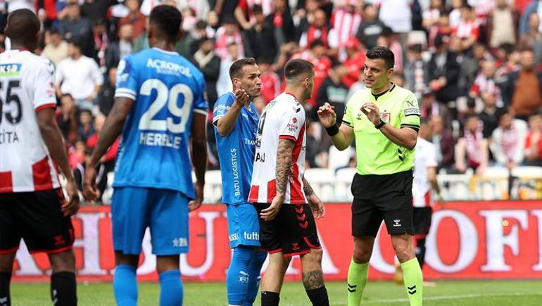 (ÖZET) Ne Sivasspor, ne Bodrum FK: Skor Alanyaspora yaradı Sivasspor 0-0 Bodrum FK maç özeti