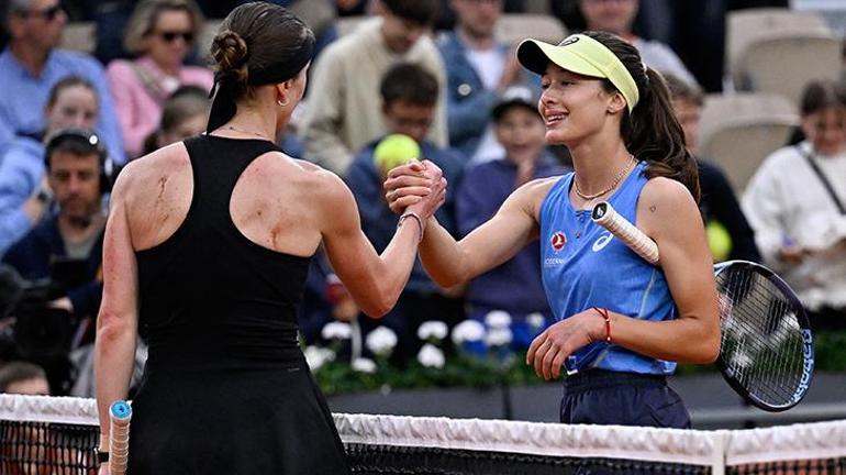 Svitolina cruises past Zeynep, top seed Sabalenka dominates in French Open