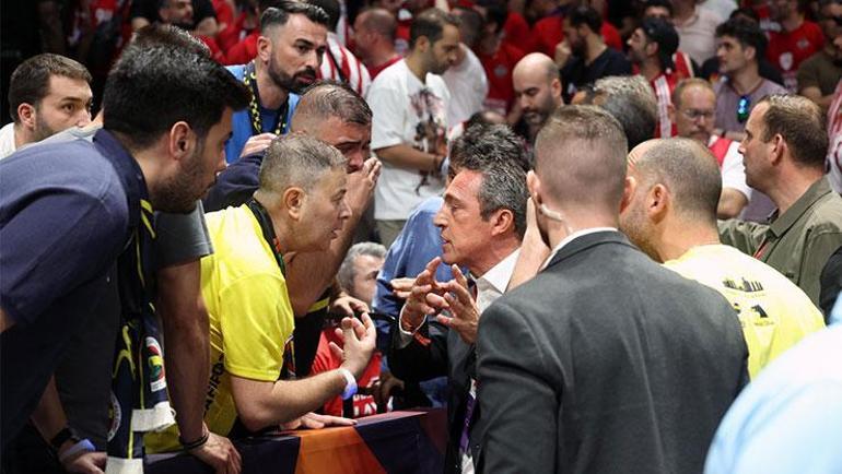 Fenerbahçe-Monaco maçında kavga çıktı Ali Koç araya girdi