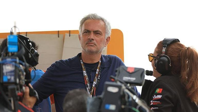 İlk yastığı o atardı Wesley Sneijderdan olay Jose Mourinho sözleri...