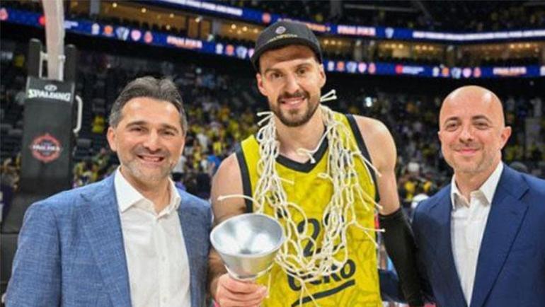 Fenerbahçede beklenmedik ayrılık İtalya yolcusu oluyor