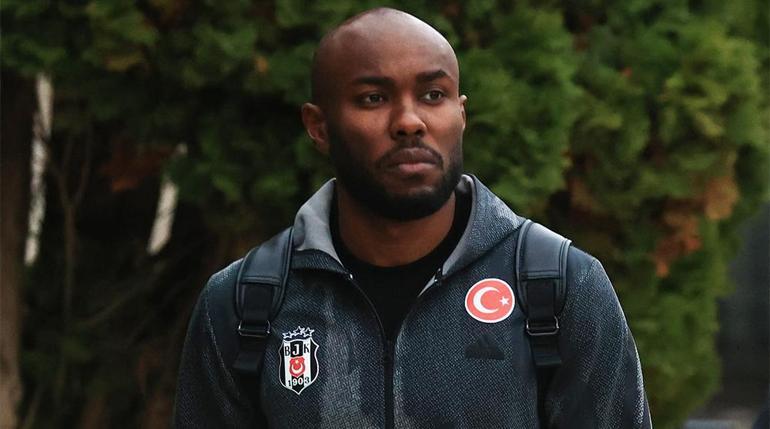 Beşiktaşta yıldız oyuncudan ayrılık kararı: Burada istenmiyorum, kendime kulüp bakıyorum