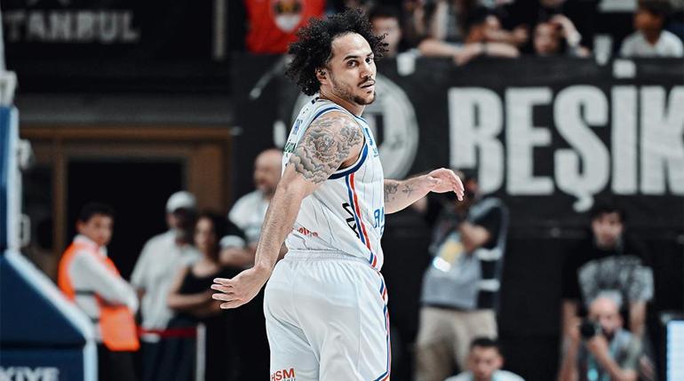 Beşiktaş Fibabanka - Anadolu Efes maç sonucu: 87-90 | Seride ilk maç Efesin