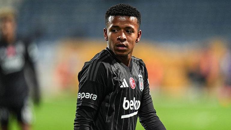 Beşiktaşın genç yıldızından ayrılık iddialarına yalanlama