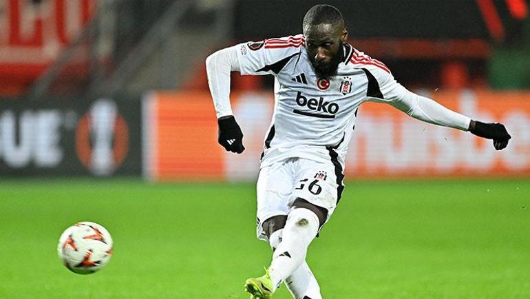 Beşiktaşta ipler koptu, takımdan ayrılıyor