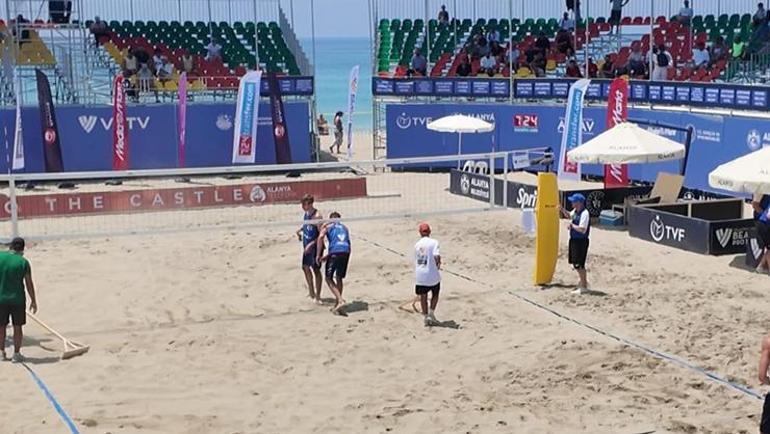 Plaj voleybolunun kalbi Alanyada atıyor