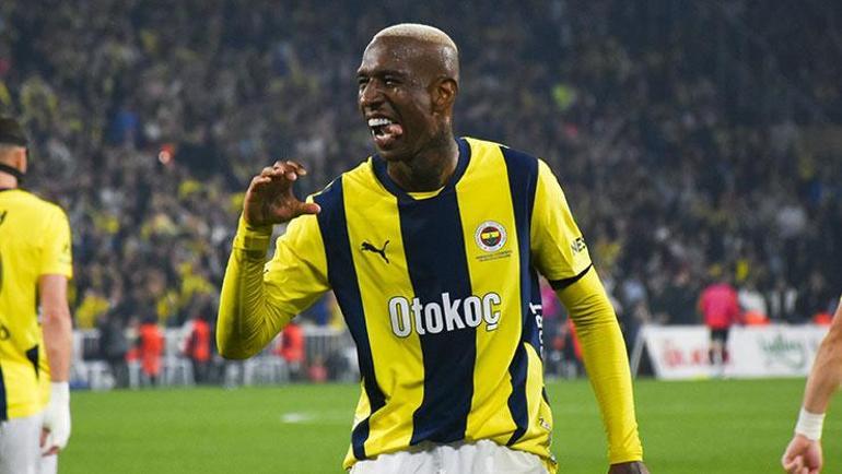 Fenerbahçede flaş ayrılık ihtimali Ülkesinden iki talip