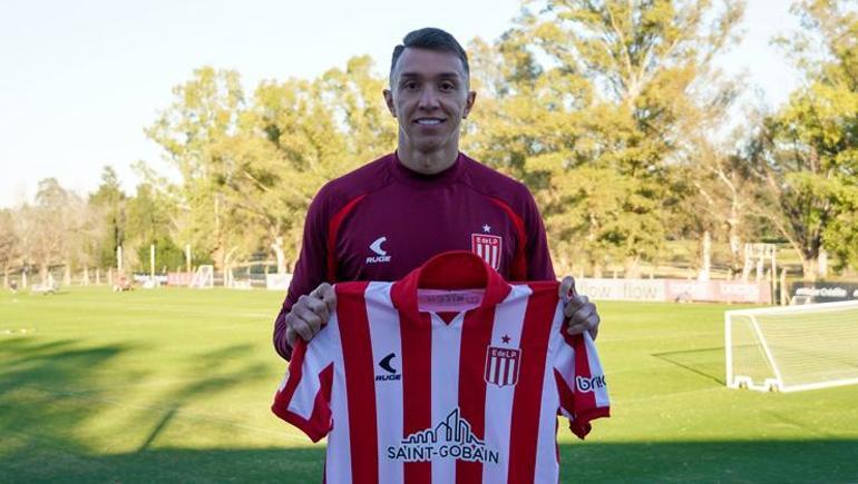 Fernando Muslera imzayı attı İşte yeni takımı ve sözleşme süresi