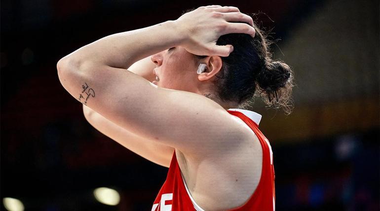 (ÖZET) İtalya - Türkiye maç sonucu: 76-74 | EuroBaskette yarı final şansını uzatmada kaybettik
