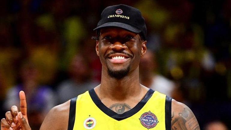 Fenerbahçeden NBAye gitti: İmzayı attı, resmi açıklama bekleniyor