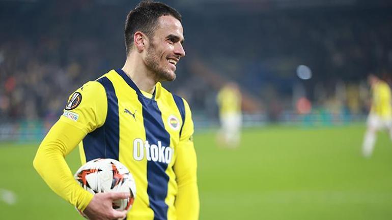 Fenerbahçede büyük sürpriz Eski yıldızına teklif götürdü