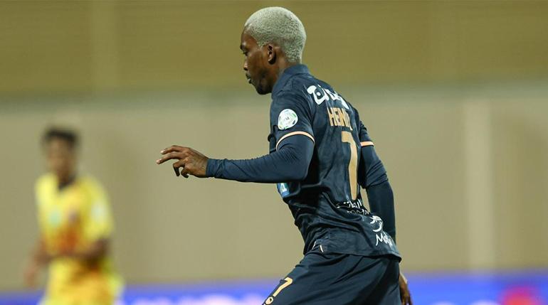 Süper Lig ekibi, Abdülkadir Ömür ile anlaşma sağladı Onyekuru sürprizi...