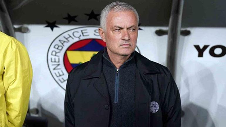 Fenerbahçede Mourinho devreye girdi Duran sonrası ManUnun yıldızını da getiriyor