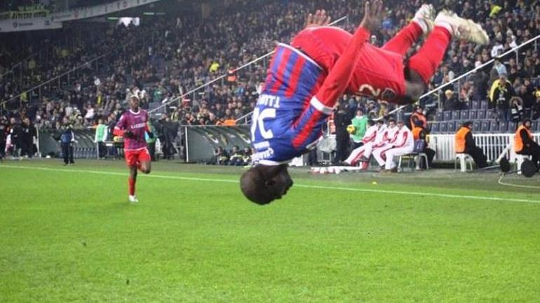 ÖZEL | Süper Ligin eski taklacısı Lomana LuaLuadan yıllar sonra itiraf Hiçbir sebep yokken beni takımdan çıkarmışlardı