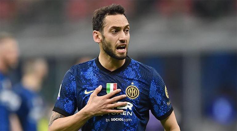 Galatasarayda Okan Buruktan Osimhen ve Hakan Çalhanoğlu açıklaması