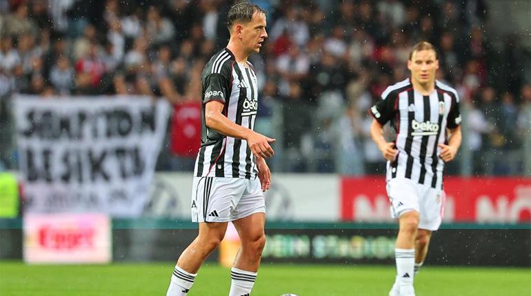 Beşiktaşta Hadziahmetovic ile yollar ayrılıyor Süper Ligden iki talip