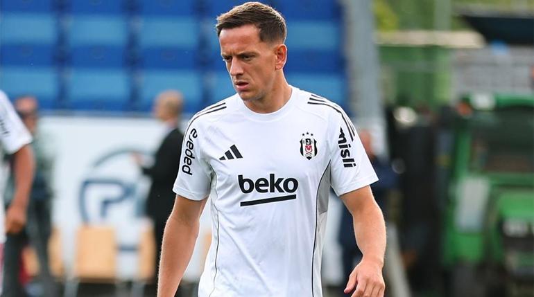 Beşiktaşta Hadziahmetovic ile yollar ayrılıyor Süper Ligden iki talip