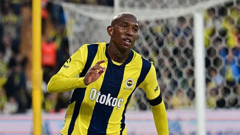 Fenerbahçeye büyük şok Yıldız oyuncu kampta olmayacak