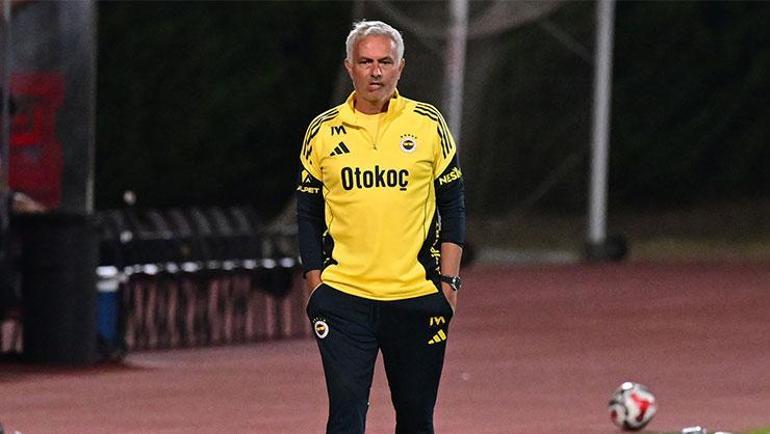 Fenerbahçe teknik direktörü Jose Mourinhodan göndermeli paylaşım
