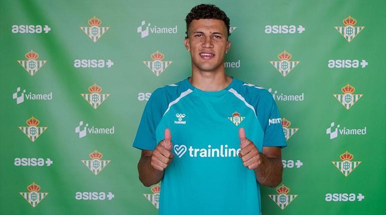 Real Betis, Nelson Deossayı kadrosuna kattı