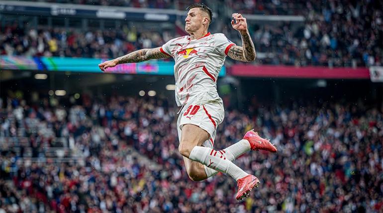 Newcastledan Sesko bombası Osimheni geçecek