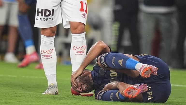 Fenerbahçede sakatlık şoku Açıklama geldi: Kas yaralanması