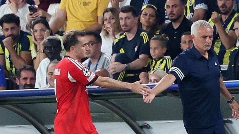 Sosyal medya yıkıldı: Kerem Aktürkoğlu-Jose Mourinho