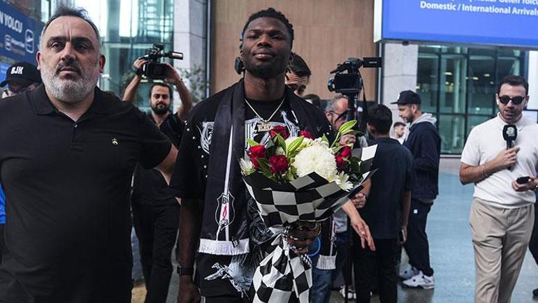 Beşiktaştan sürpriz transfer El Bilal Toure KAPa bildirildi...