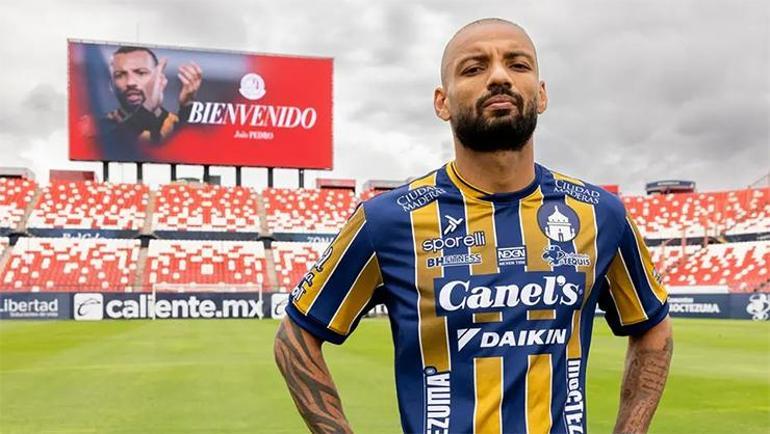 Fenerbahçe sonrası küllerinden doğdu Joao Pedro gol krallığına oynuyor