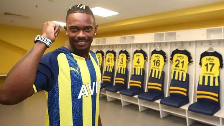 Fenerbahçeden ayrıldı Yeni takımını duyurdular, imzayı attı