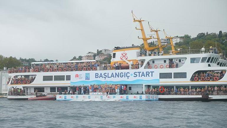 İstanbul Boğazında kaybolan Rus yüzücünün görüntüsü ortaya çıktı İşte o anlar