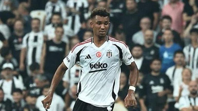 Yıldız oyuncu kırmızı kart gördü Beşiktaş 10 kişi kaldı