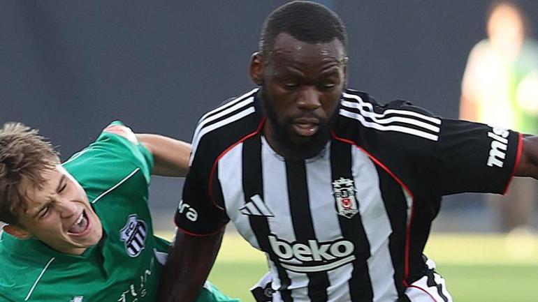 Beşiktaşta bir ayrılık daha Resmen açıklandı