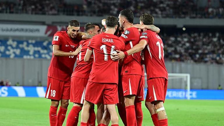 A Milli Takımının sihirbazı Kerem Aktürkoğlu sihrini yaptı Gol sevincinde Yunus Akgün detayı