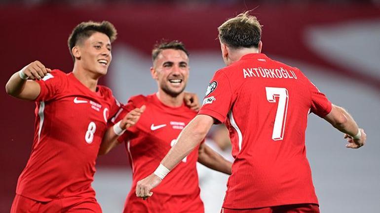 A Milli Takımının sihirbazı Kerem Aktürkoğlu sihrini yaptı Gol sevincinde Yunus Akgün detayı