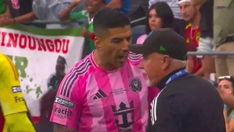 Luis Suarez tükürme olayı nedeniyle 3 lig maçından men edildi