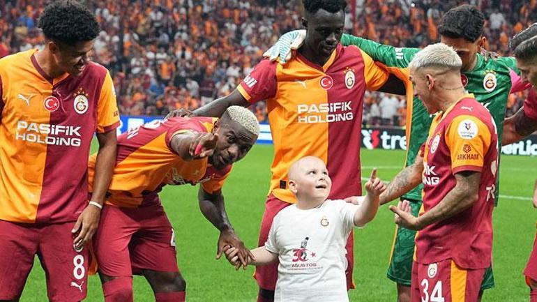 Osimhen müjdesi Galatasarayın süper yıldızı Devler Ligine yetişiyor