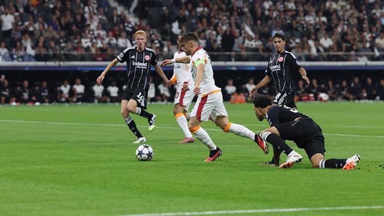 Galatasarayda Yunus Akgün sahnede: Almanyada nefis gol Ümit Karandan sonra bir ilk...