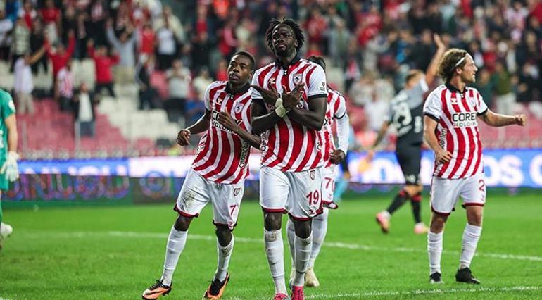 GOL DÜELLOSUNDA KAZANAN SAMSUN (ÖZET)Samsunspor-Fatih Karagümrük maç sonucu: 3-2