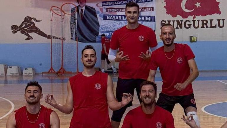 Sungurlu Belediye Spor Voleybol Takımı performansı ile ışık saçıyor | Hedef Efeler Ligi