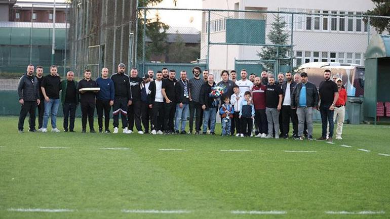 Trabzonspora taraftar gruplarından baklavalı moral ziyareti