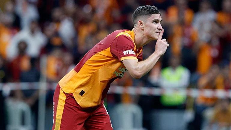 Okan Buruk, prensini kulübeye çekiyor Planlar değişti